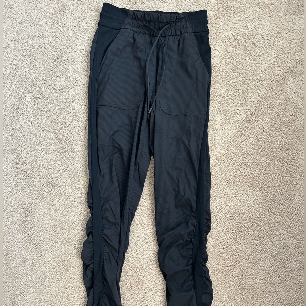 Lululemon dance studio joggers